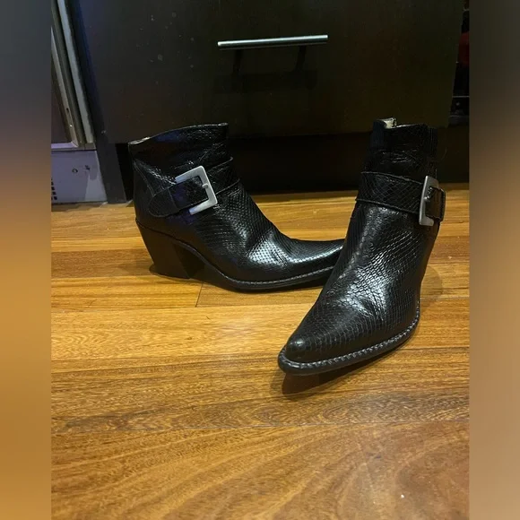 Authentic Freelance Black Leather pointed toe boots Size 36/6 mint condition - Picture 1 of 15